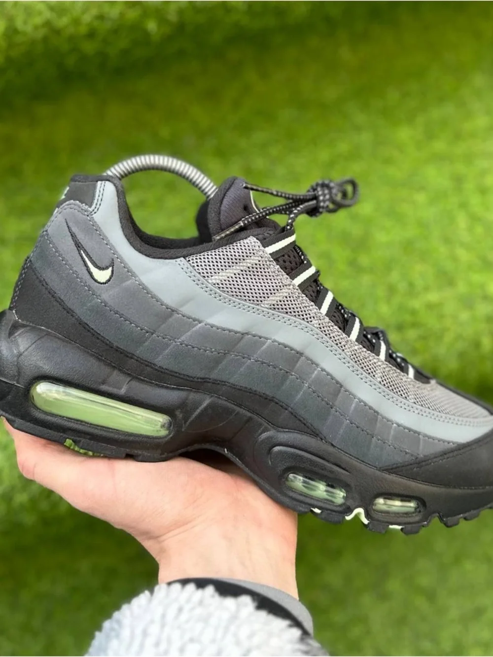 Shoes Nike Air Max 95 Vapor Green Men's Brand New Men's Sneakers Size 9 US - Picture 1 of 5